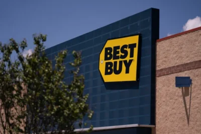 BUYER’S REGRET Best Buy admits ‘regret’ as shopper walks out without desired item – staffer’s response was ‘sign’ to go elsewhere