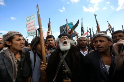 CHAIN OF COMMAND Iran shadow generals behind Houthi war with Trump UNMASKED as orders for Red Sea strikes ‘come straight from Ayatollah’