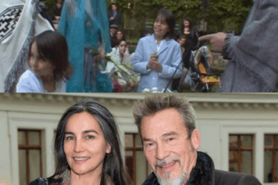 Lors de leur mariage en mai 2006, Florent Pagny et Azucena ont opté pour une cérémonie intime et originale. Azucena est arrivée au bras de son père, vêtue d’une robe turquoise rock et d’un voile assorti, tandis que Florent Pagny portait un costume blanc agrémenté d’un poncho noir et blanc. L’humoriste Kad Merad a officié la cérémonie avec une touche d’humour, déclarant : ‘Au nom du père, du fils et du saint poncho, je vous déclare mari et femme !’ Un moment émouvant et joyeux, immortalisé dans le documentaire ‘Florent raconte Pagny’ diffusé sur France 3.