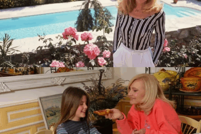 WOW! Visiter la maison de Michèle Torr à Mérindol, sublimée par une bougainvillée envoûtante, avec sa piscine, ses murs de pierre et son intérieur chaleureux, c’est aussi découvrir qu’un jour elle a dû céder la place à un nouvel amour 🖤