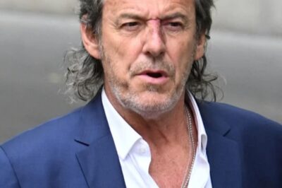 🔥 Scandale sur Les 12 coups de midi : Jean-Luc Reichmann furieux s’exclame « Totalement inacceptable » 😳 ! L’animateur emblématique prend position face à un événement choquant sur le plateau 🤯. Les candidats et le public restent bouche bée, tandis que les réseaux sociaux s’enflamment avec des réactions passionnées 💥. Que s’est-il réellement passé ? Une tricherie, un comportement déplacé ou une situation absurde ? La vidéo circule déjà et alimente les discussions et polémiques 😱. Une séquence explosive à ne pas manquer 👉 Tous les détails et réactions dans le 1er commentaire 👇👇