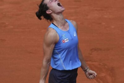 PERSONNE NE S’Y ATTENDAIT ! 🎾 Lois Boisson Brise l’Omerta : Son “Amour Secret”, les Critiques Physiques Ignobles et l’Obsession Nadal ! La Vérité Éclate sur la Prodige ! Il est difficile de croire que la nouvelle pépite du tennis français cache autant de blessures derrière son coup droit dévastateur. Ce détail explosif sur les attaques qu’elle subit sur son corps va vous agacer par la méchanceté gratuite. Quel est le premier signe inquiétant que son admiration pour Nadal vire à l’obsession totale ? Et qui est cet “amour” qu’elle protège farouchement ? Ces confidences exclusives changent tout. Découvrez l’envers du décor de la future championne dans les commentaires ! 👇 Ne ratez pas ça !