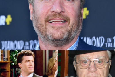 Mort de Pat Finn à 60 ans : la perte brutale d’un visage culte de Friends et Seinfeld dans une société en plein doute 🎬🕊️